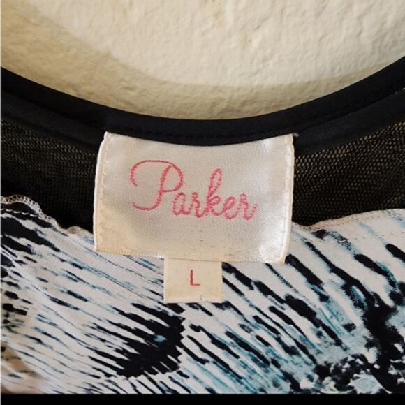 Parker A-Line Mesh dress in Large - Picture 4 of 4